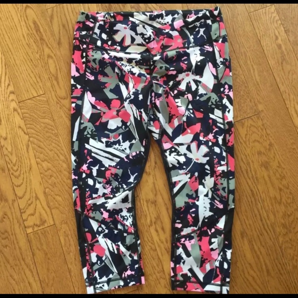Lululemon size 12